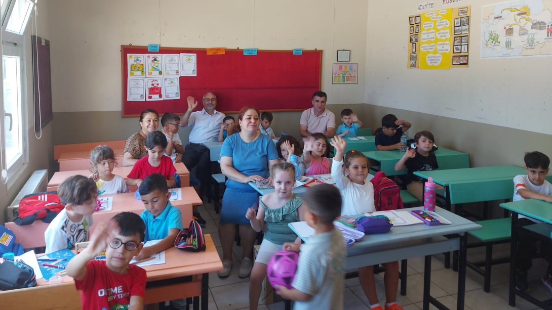 İlçe Milli Eğitim Müdürü Yunus AYDIN Ömer Hekim İlkokulunu Ziyaret Etti