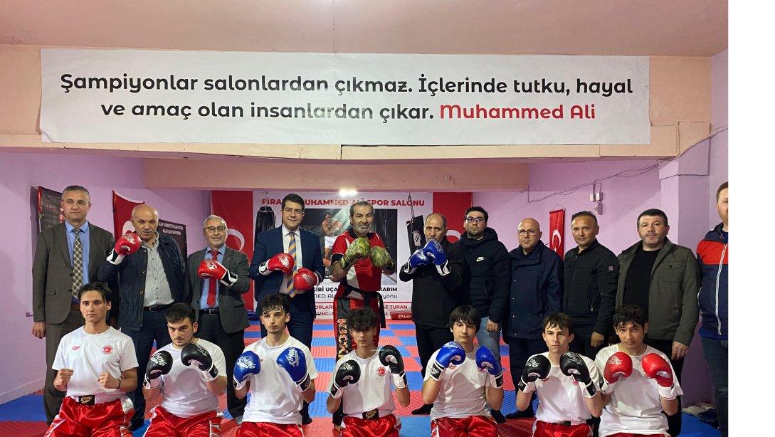 Kicks Boks-Kungfu Üstadı Yılmaz Turan ve Öğrencileri Salonda Ziyaret Edildi